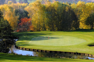 Domaine du Val de Sorne (39) - Séjour de golf avec stage spécial perfectionnement de 3 à 5 Jours avec un Pro de l'Académie